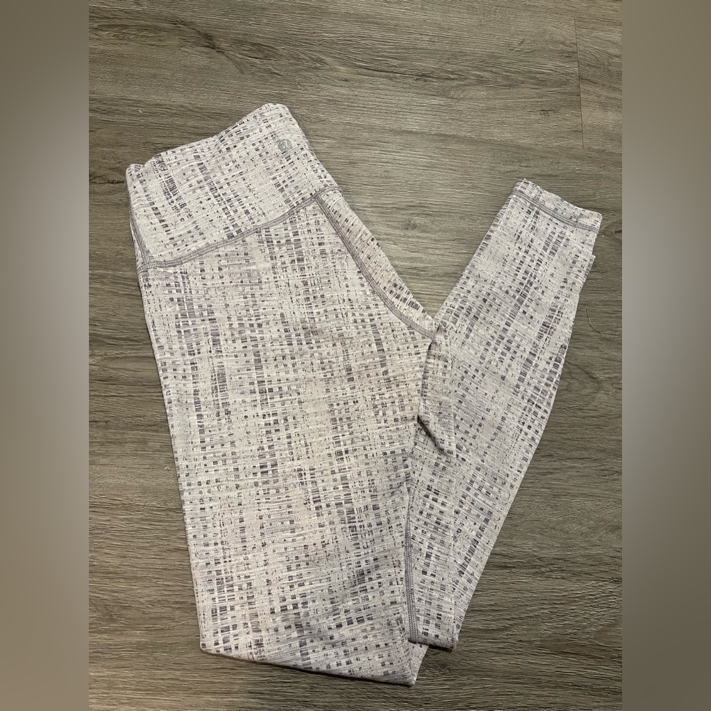 Lululemon yoga pants
